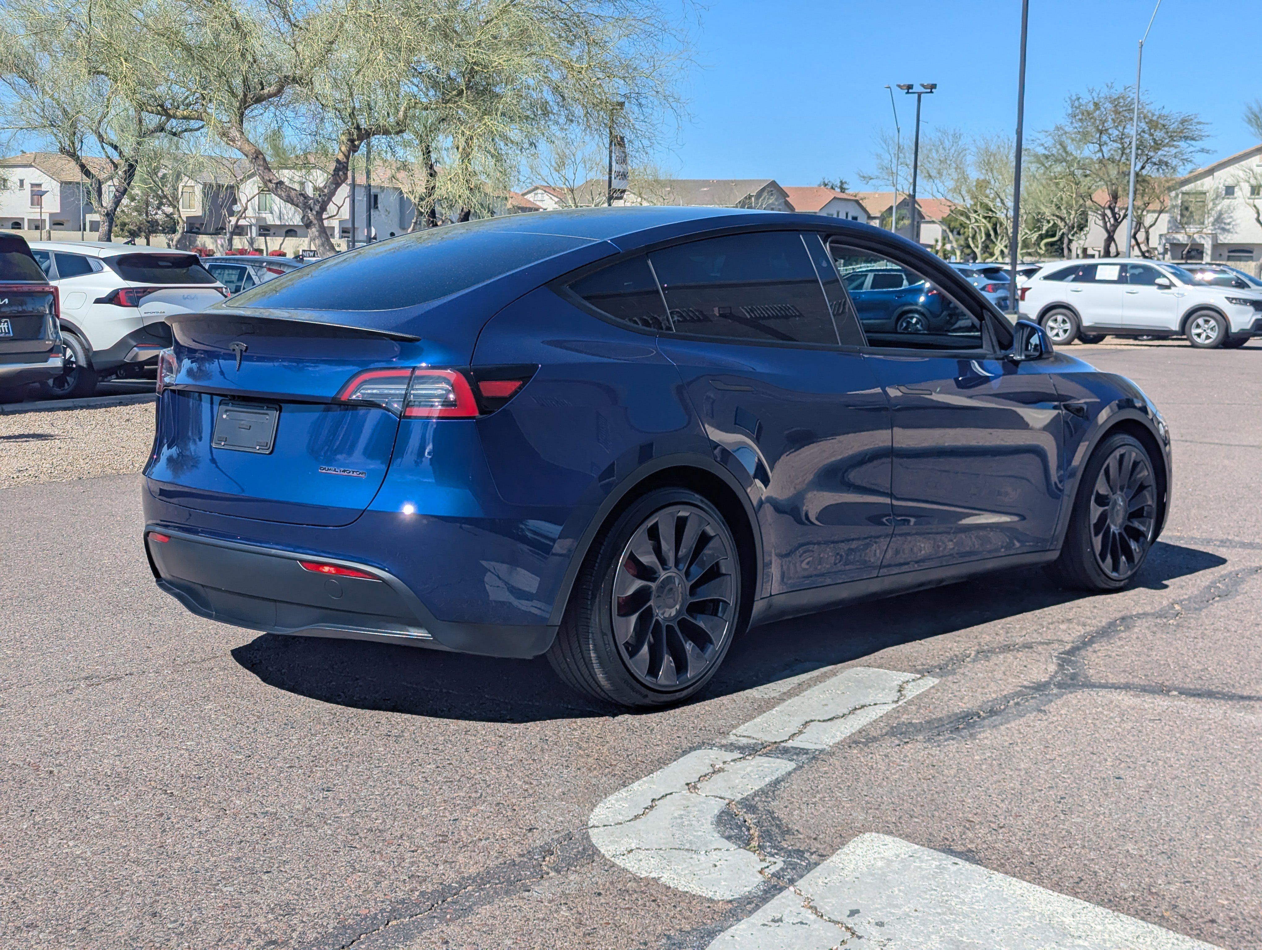 Used 2025 Tesla Model Y Performance image 3