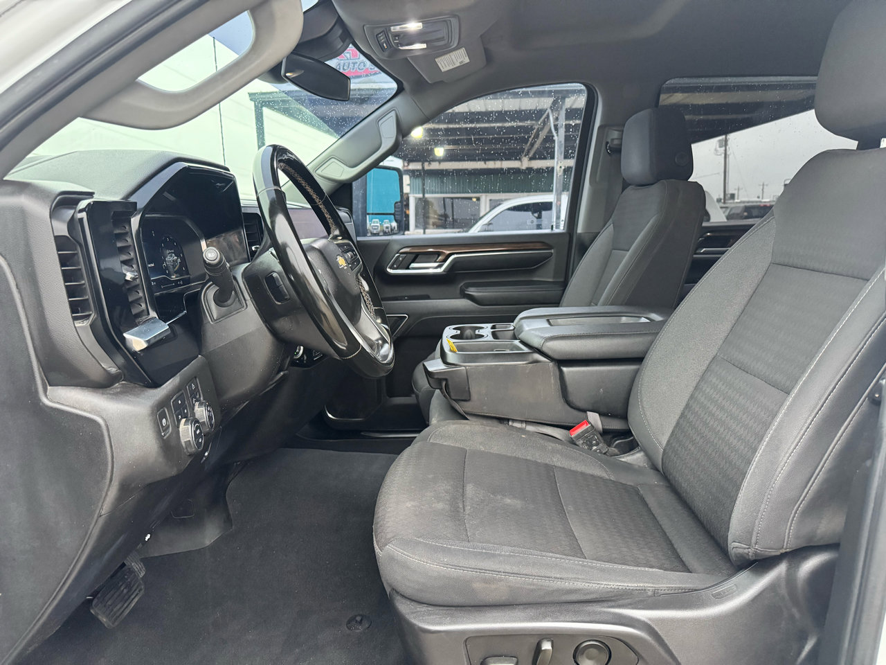 Used 2024 Chevrolet Silverado 2500 LT image 12