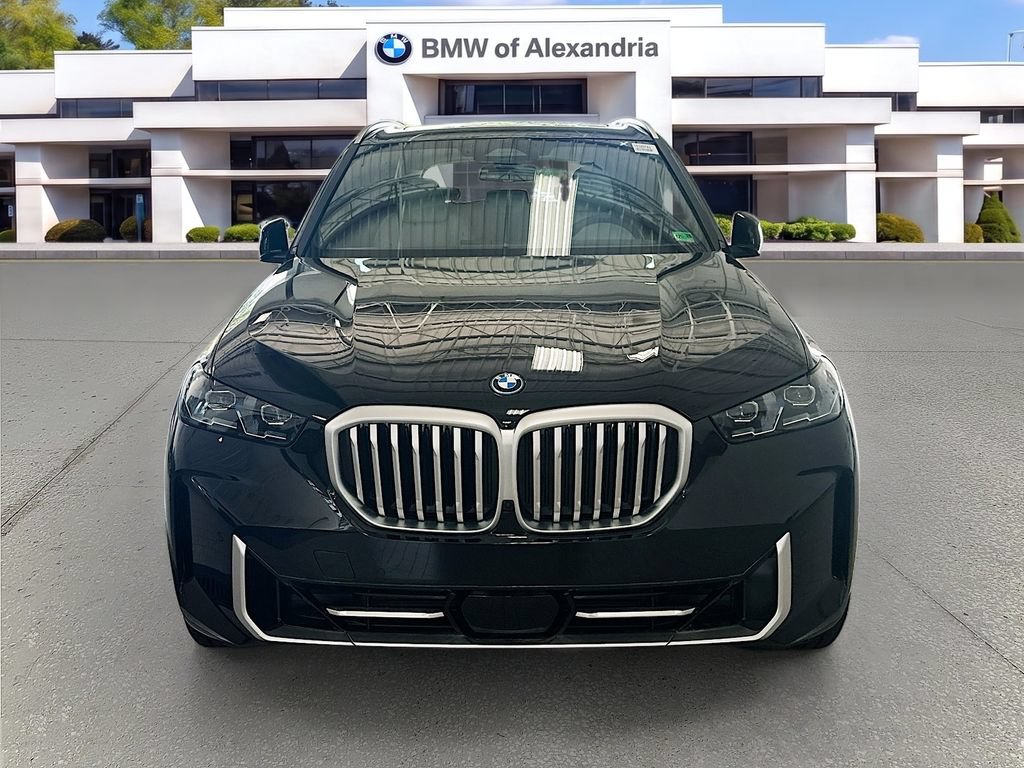 Used 2026 BMW X5 xDrive50e AWD/4WD image 2