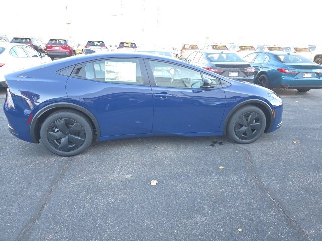 New 2026 Toyota Prius LE image 7