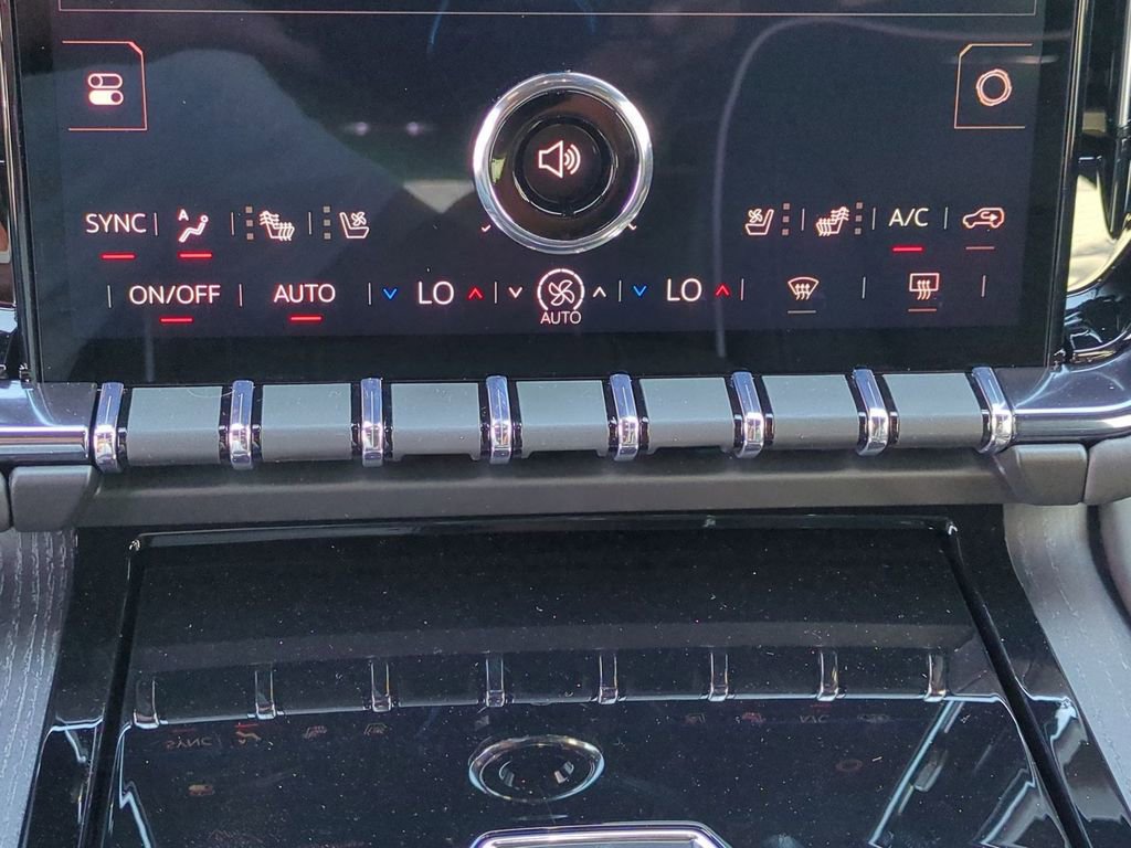 New 2026 GMC Yukon AT4 Ultimate AWD/4WD image 16