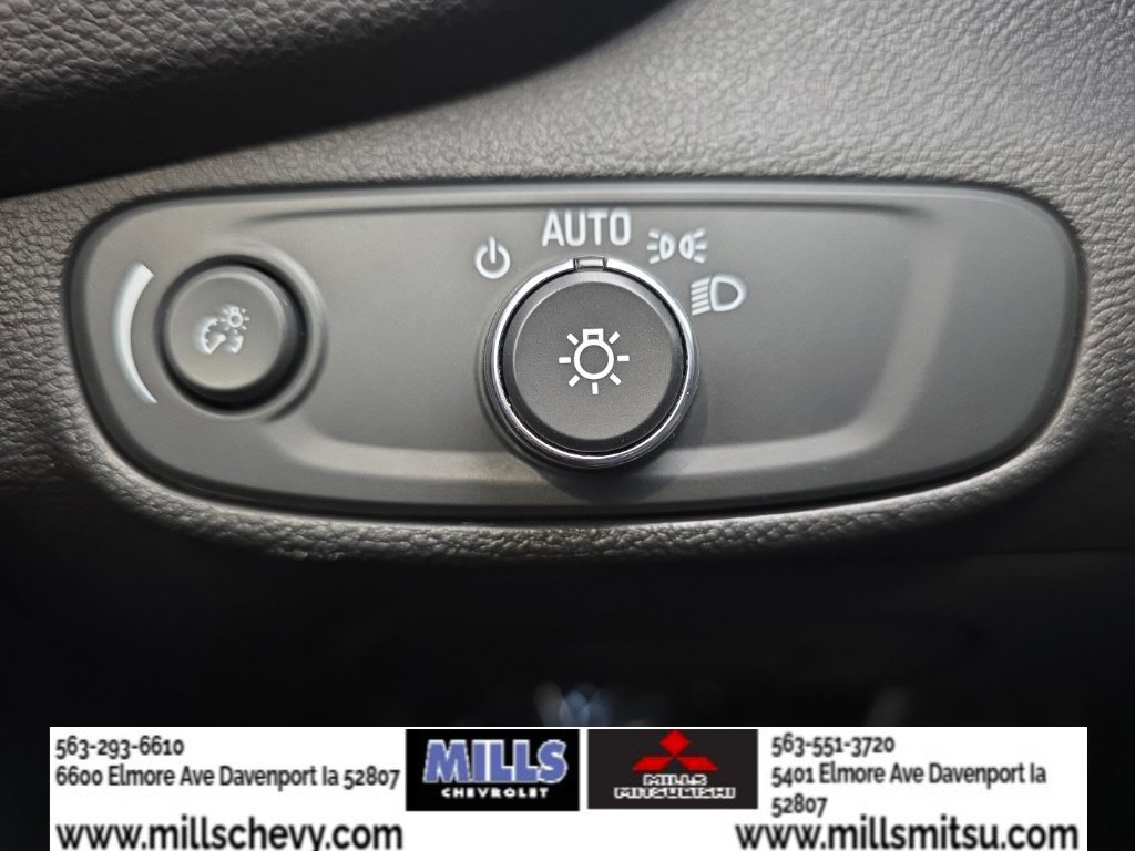 Used 2018 Chevrolet Trax LS FWD image 11