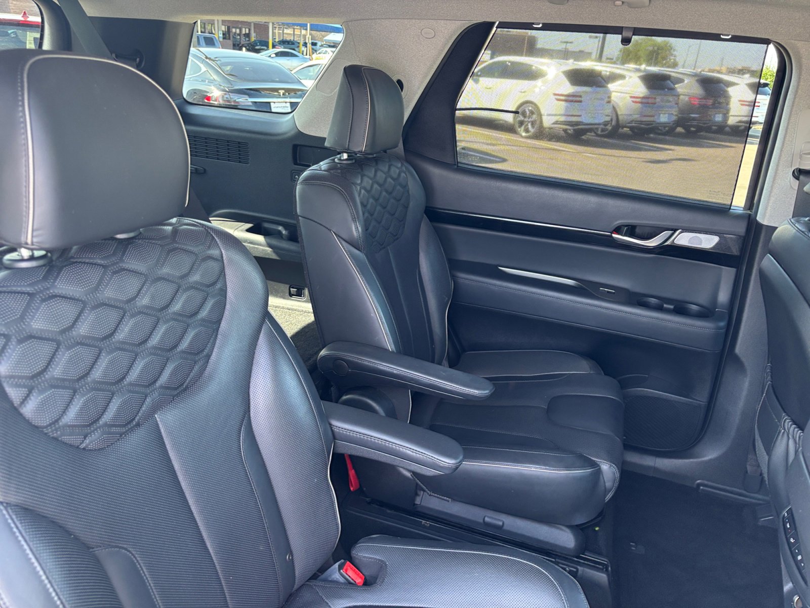 Used 2021 Hyundai Palisade Limited w/ Cargo Package FWD image 18
