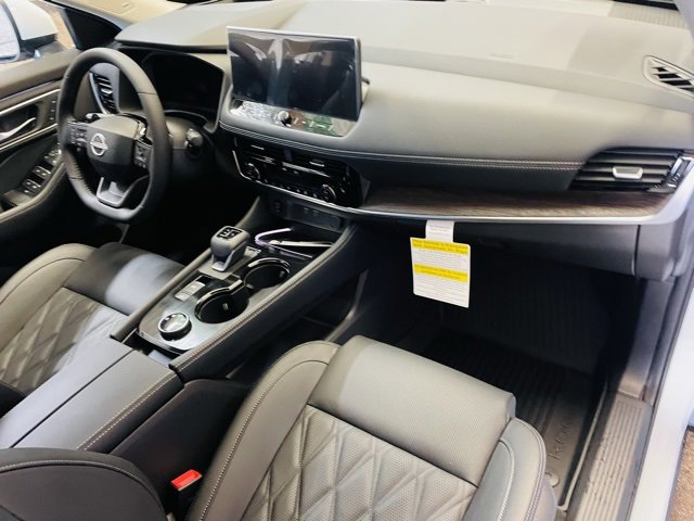 New 2026 Nissan Rogue Platinum w/ Platinum Premium Package image 16