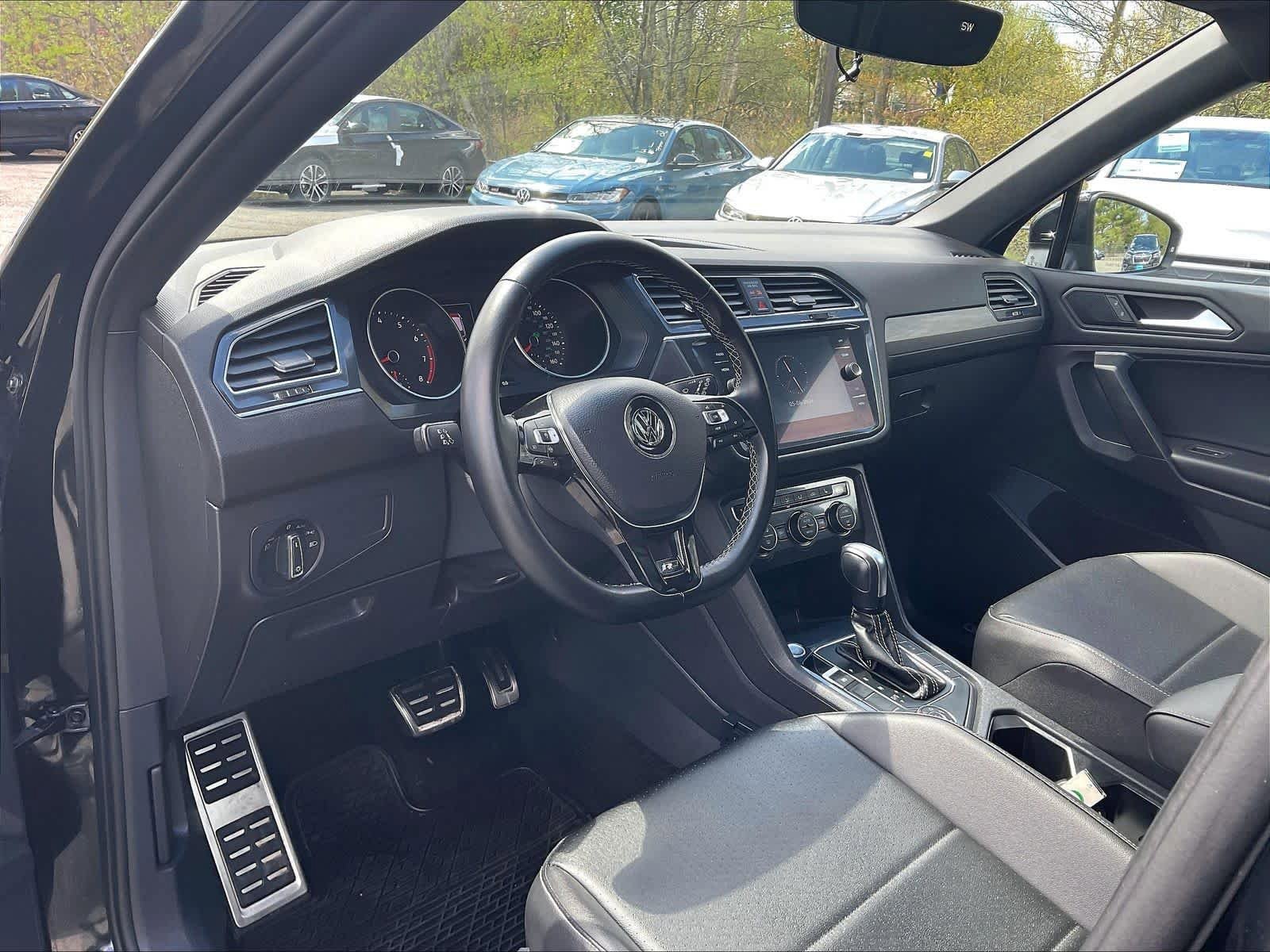 Used 2021 Volkswagen Tiguan SE R-Line AWD/4WD image 8