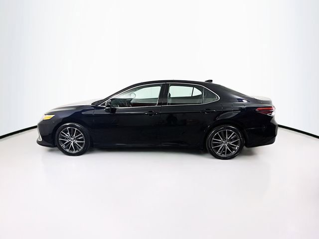 Used 2023 Toyota Camry XLE w/ Navigation Package AWD/4WD image 5