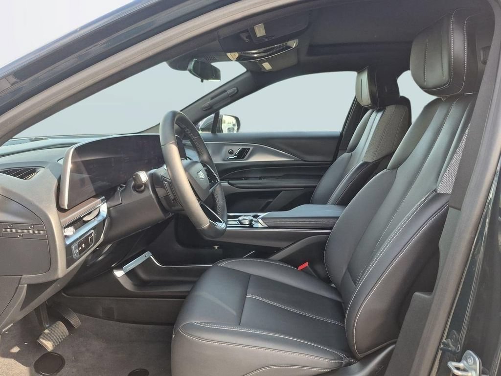 Used 2024 Cadillac Lyriq Tech AWD/4WD image 13
