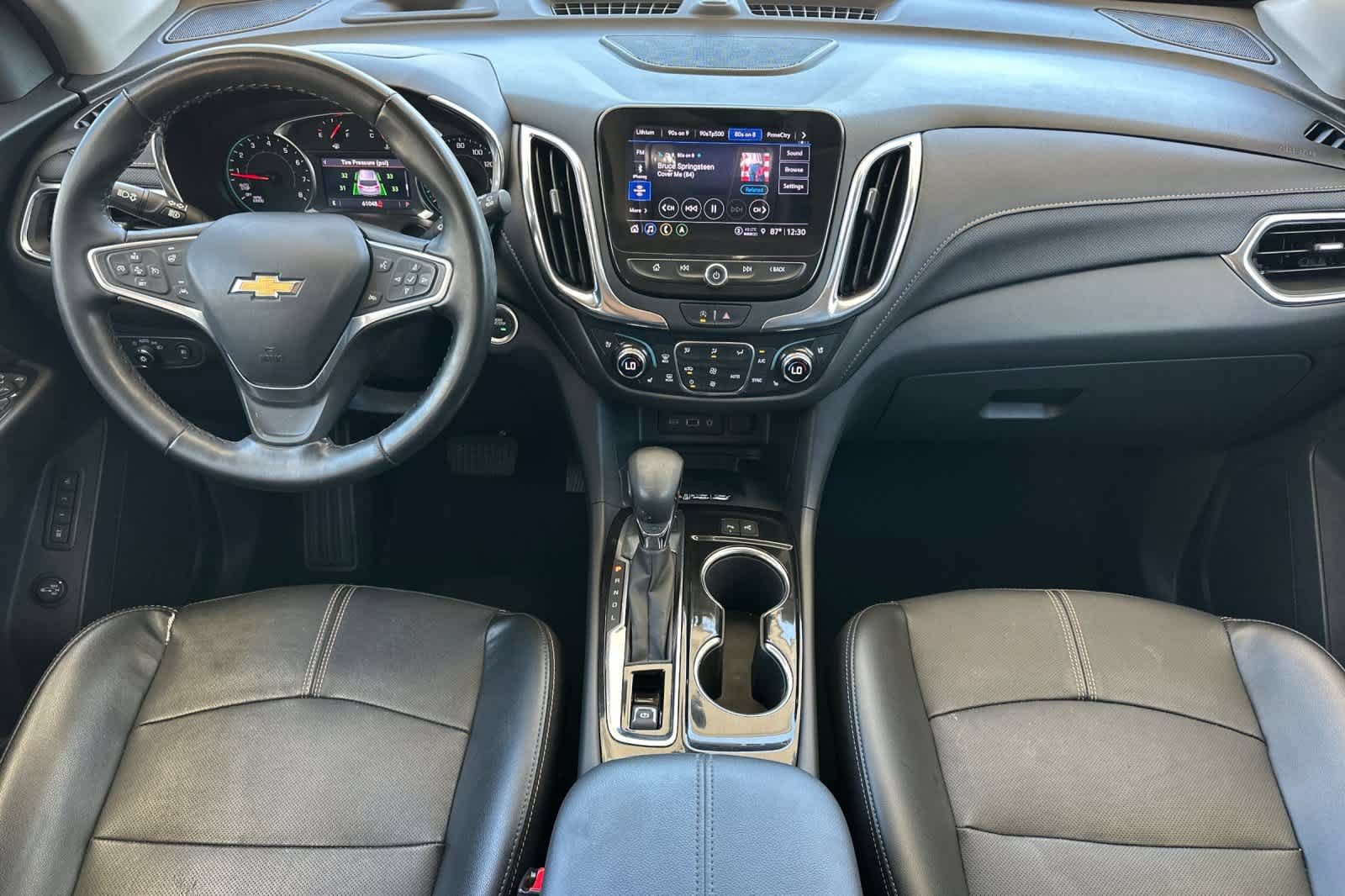 Used 2023 Chevrolet Equinox Premier AWD/4WD image 3