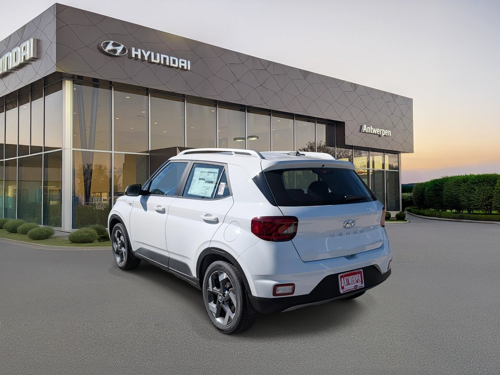 New 2026 Hyundai Venue SEL FWD image 4