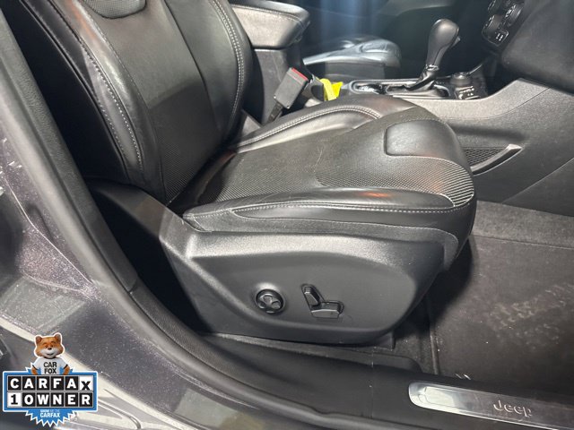 Used 2019 Jeep Cherokee Limited w/ Technology Group AWD/4WD image 34