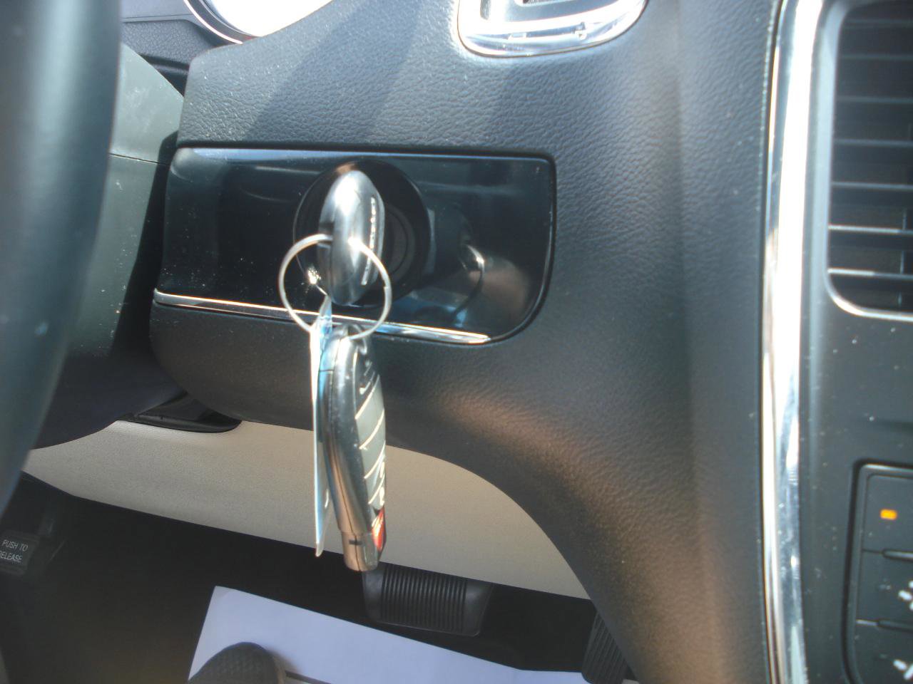 Used 2016 Dodge Grand Caravan SE image 26