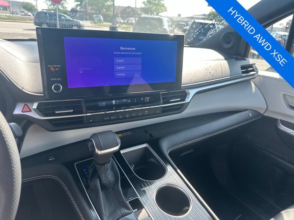 Used 2026 Toyota Sienna XSE AWD/4WD image 15