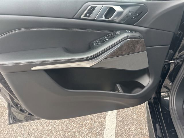 Used 2020 BMW X5 M50i w/ Executive Package AWD/4WD image 11