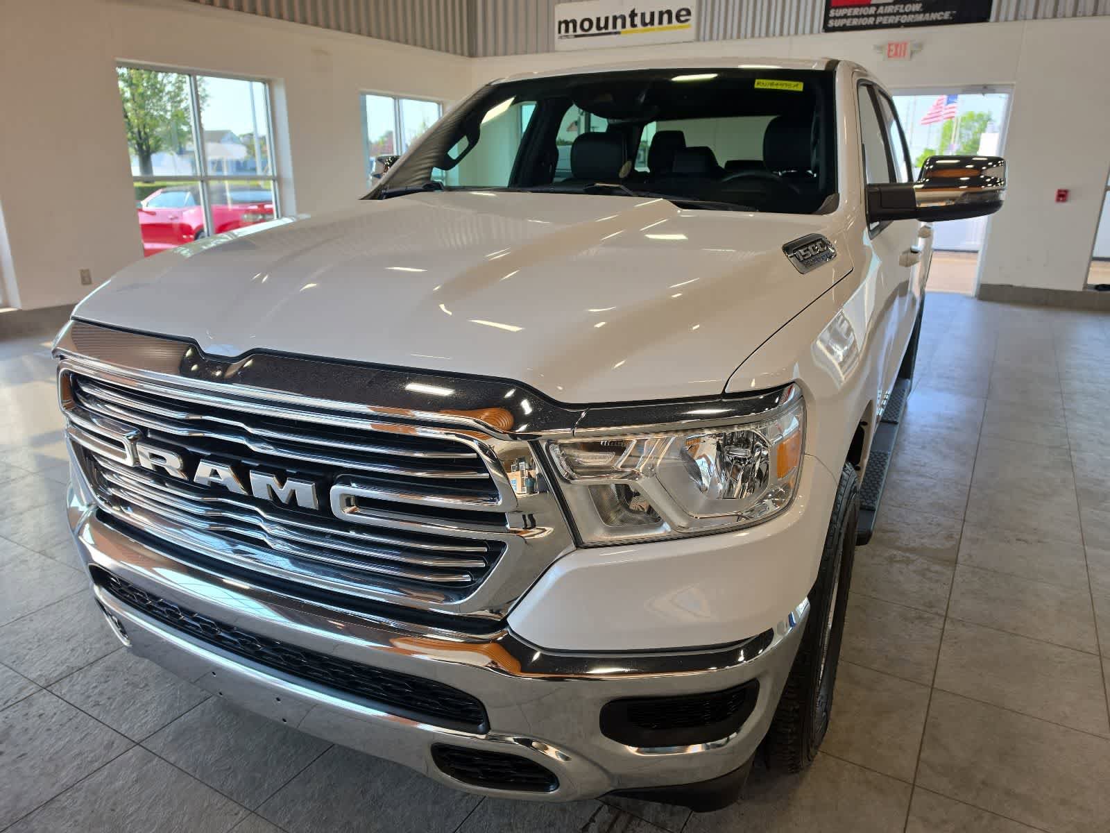 Used 2024 RAM 1500 Laramie AWD/4WD video 2
