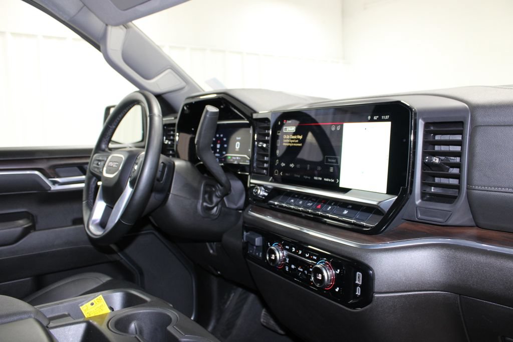 Used 2025 GMC Sierra 1500 SLT AWD/4WD image 37