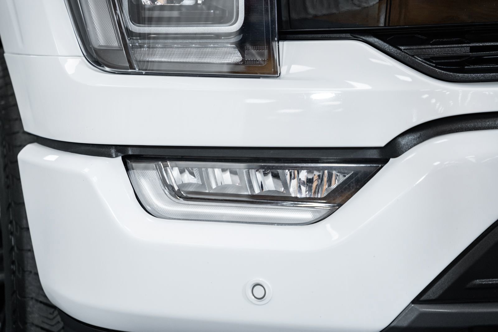 Certified 2023 Ford F150 Lariat w/ Equipment Group 502A High image 15