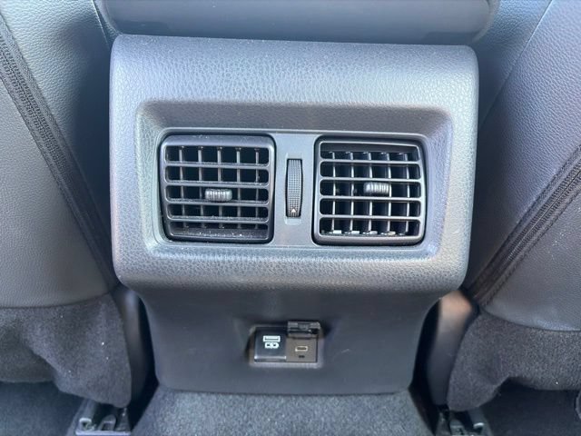 Used 2025 Toyota Camry SE FWD image 7