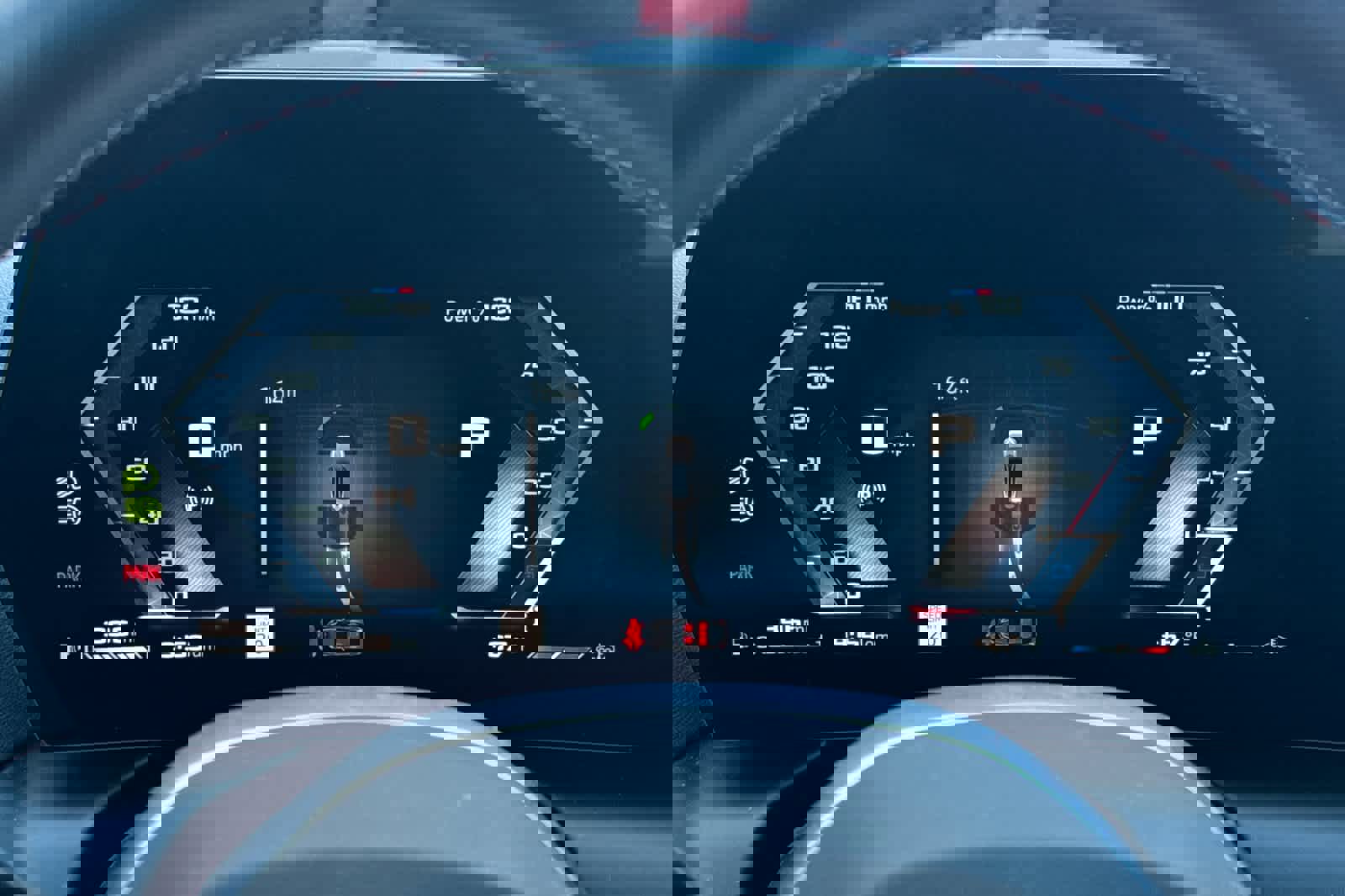 Used 2025 BMW M235i xDrive w/ Premium Package image 27