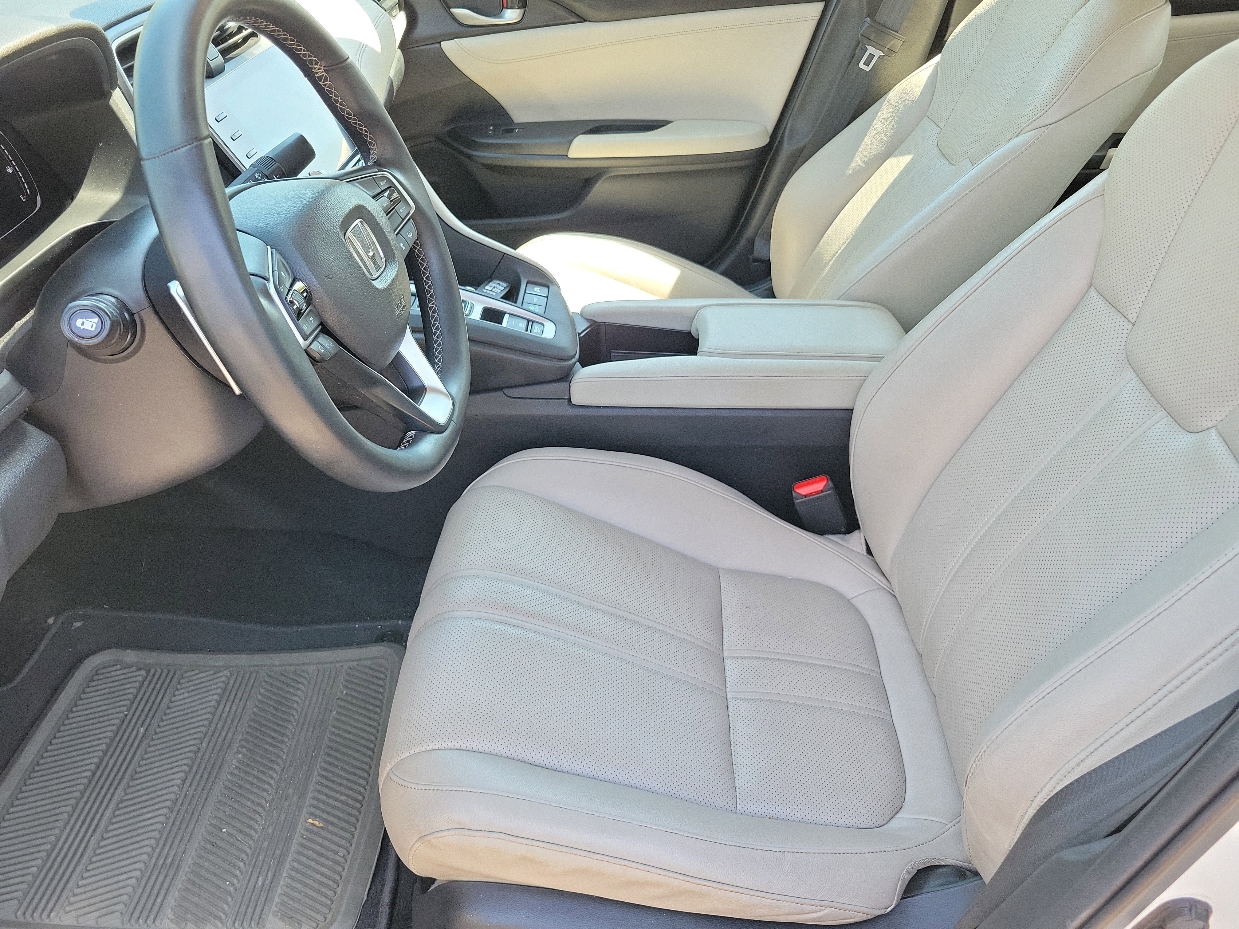 Used 2019 Honda Insight Touring image 4