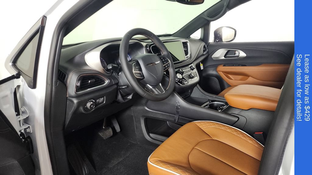 New 2026 Chrysler Pacifica Pinnacle FWD image 15