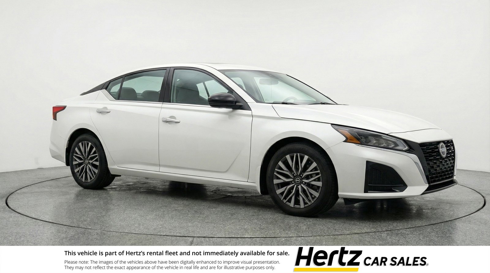 Used 2025 Nissan Altima 2.5 SV image 1