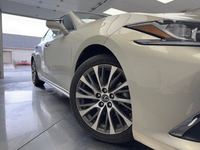 Used 2021 Lexus ES 350 w/ Premium Package image 8