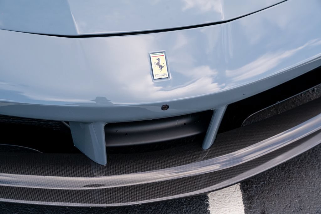 Used 2016 Ferrari 488 GTB RWD image 6