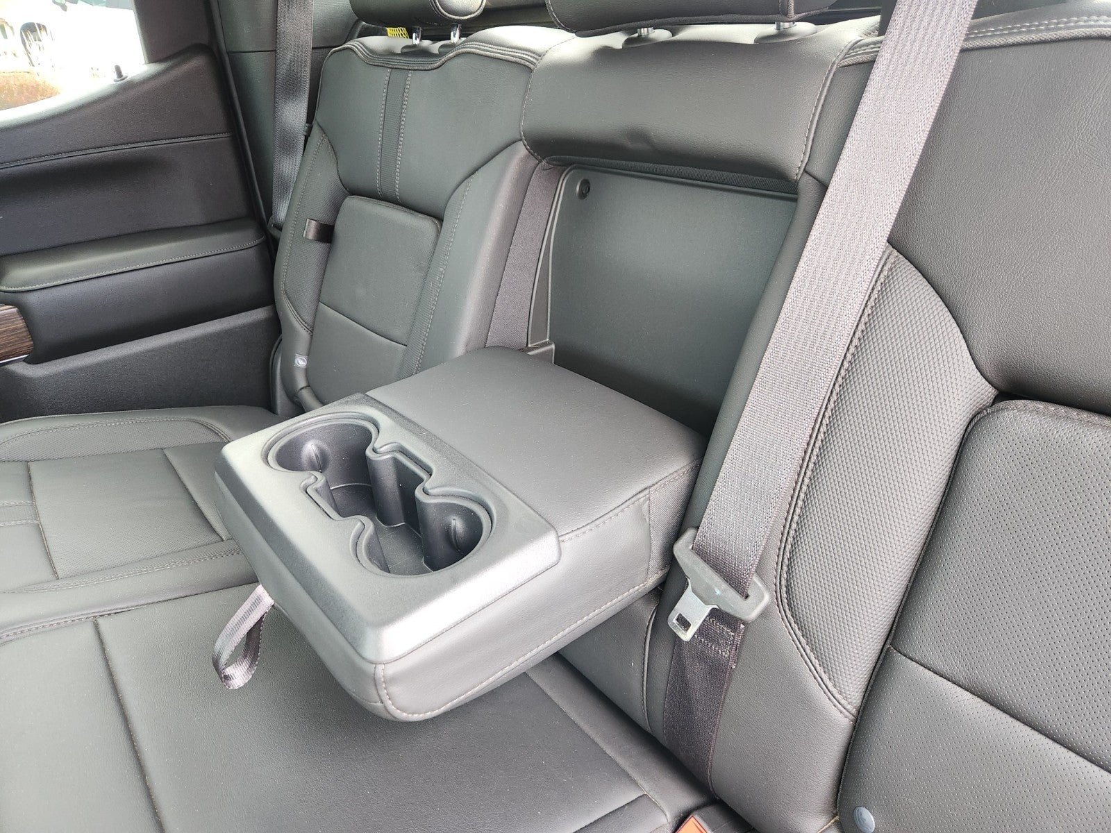 Used 2021 Chevrolet Silverado 1500 High Country AWD/4WD image 24
