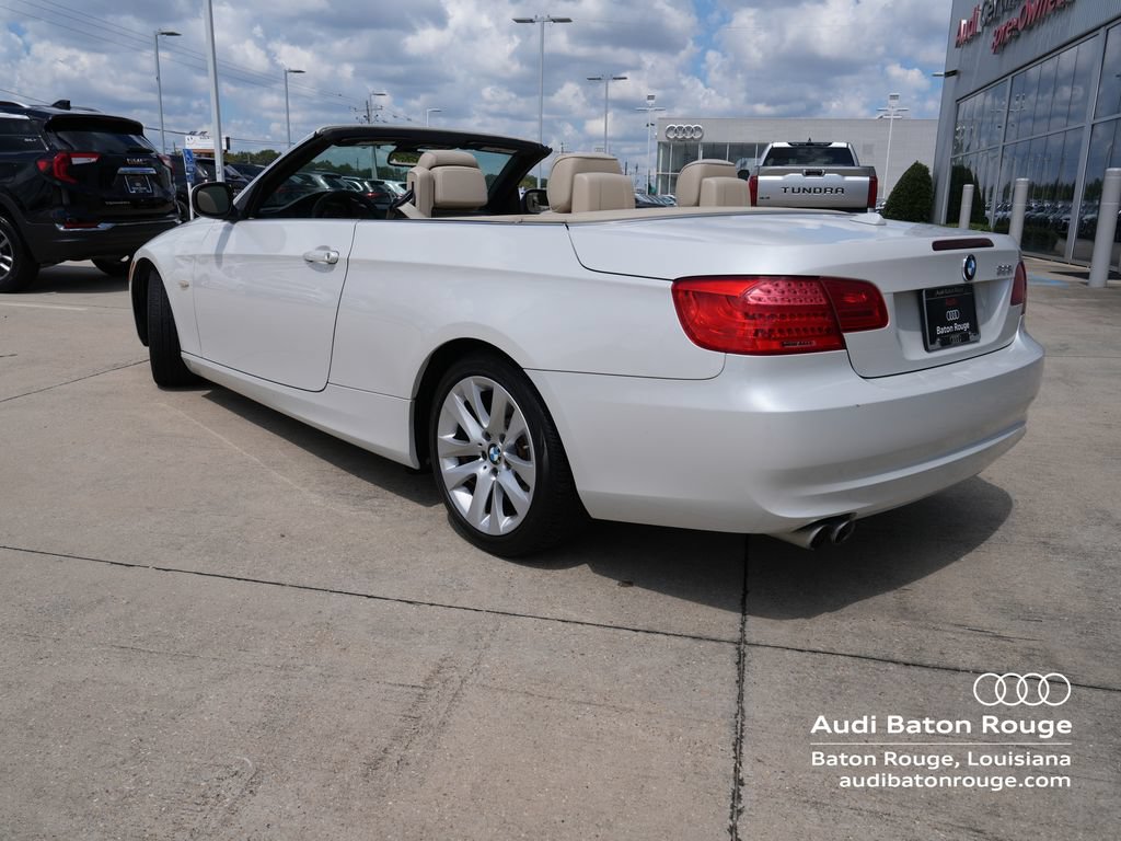 Used 2013 BMW 328i Convertible RWD image 3