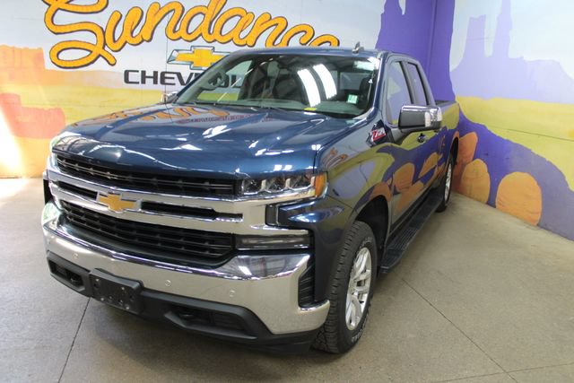 Used 2019 Chevrolet Silverado 1500 LT w/ Convenience Package AWD/4WD image 4