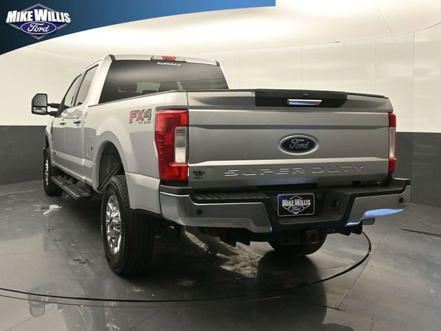 Used 2017 Ford F250 XLT w/ XLT Premium Package image 5
