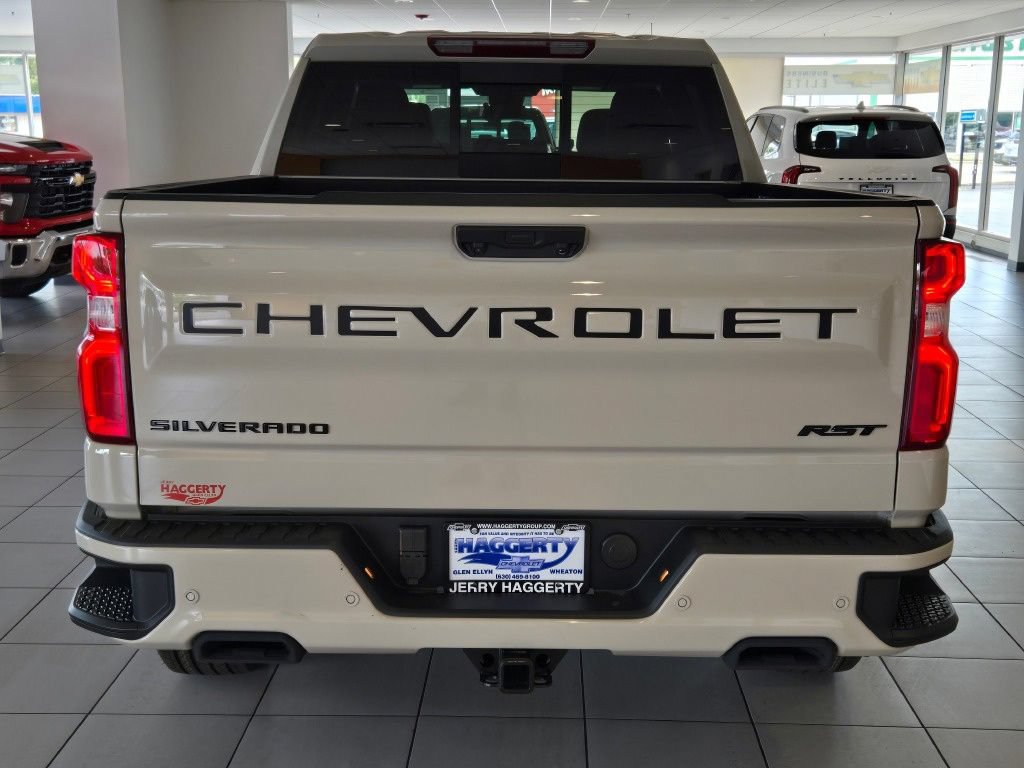 New 2026 Chevrolet Silverado 1500 RST w/ Dark Appearance Package AWD/4WD image 12
