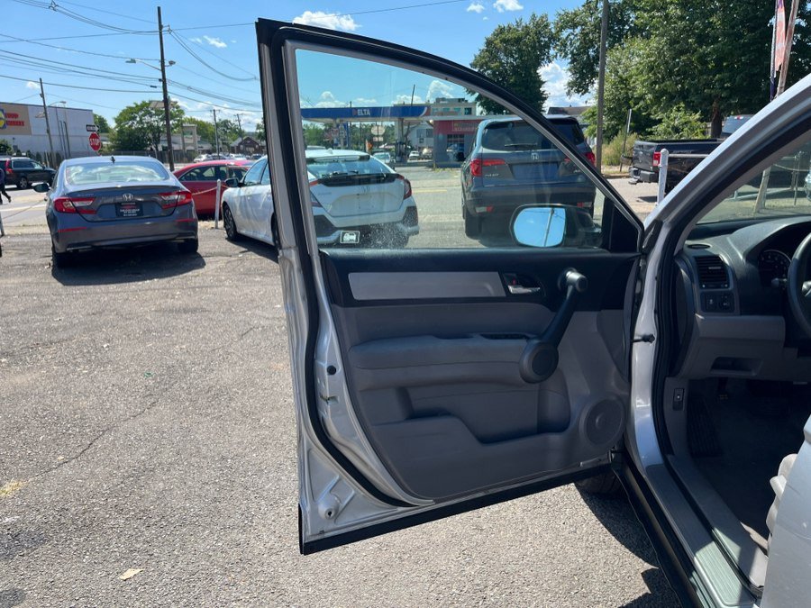 Used 2010 Honda CR-V LX image 9