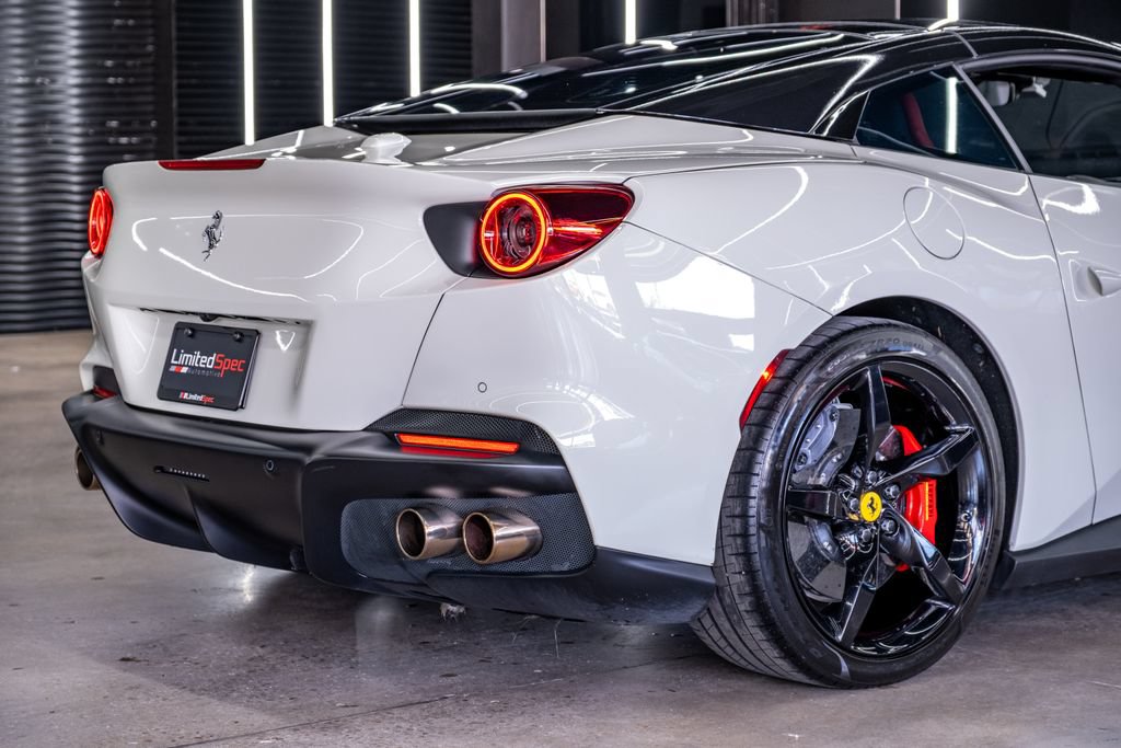 Used 2023 Ferrari Portofino M RWD image 7