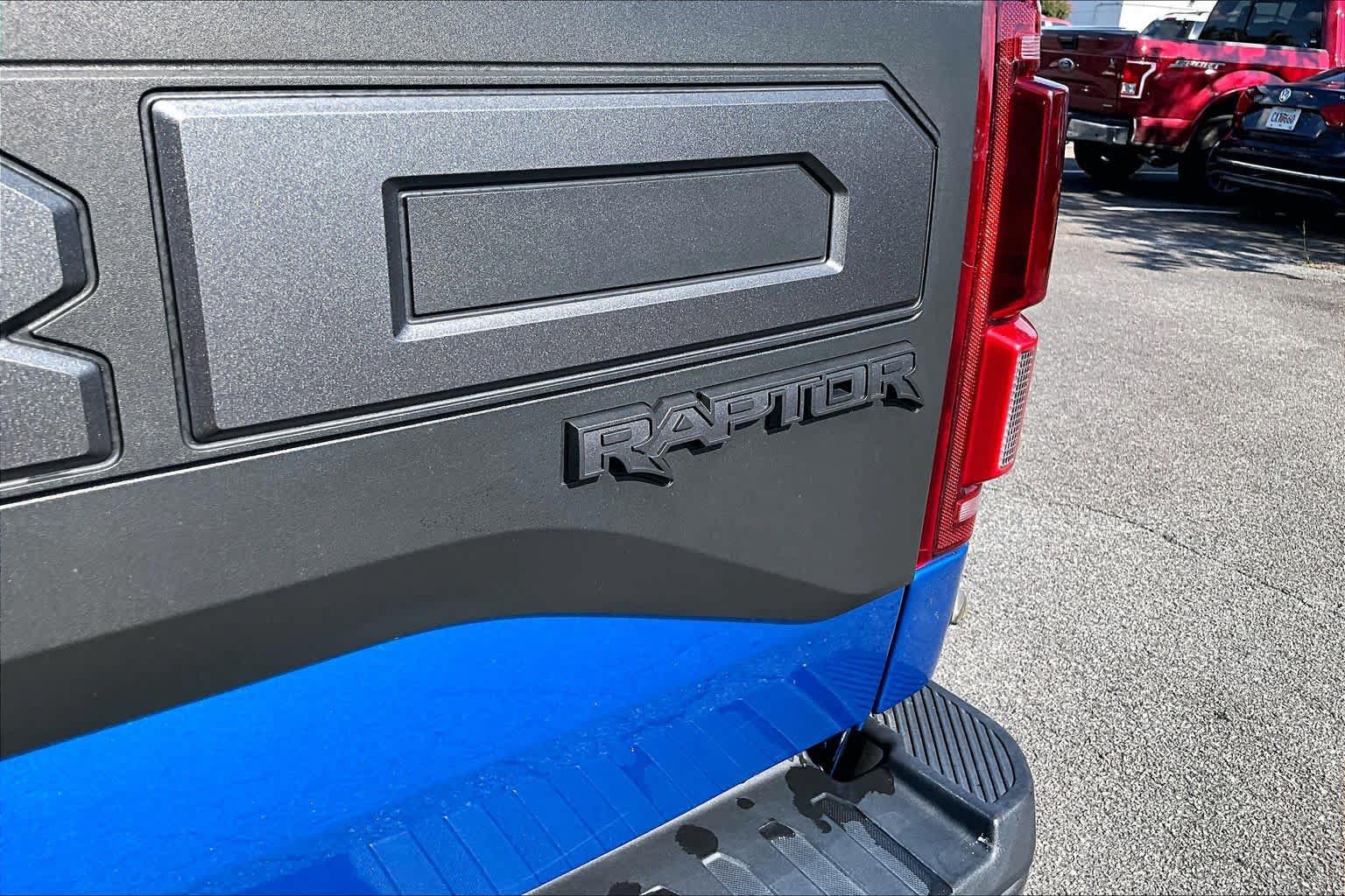 Used 2019 Ford F150 Raptor w/ Equipment Group 802A Luxury AWD/4WD image 31