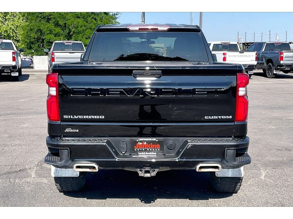 Used 2021 Chevrolet Silverado 1500 Custom Trail Boss AWD/4WD image 4