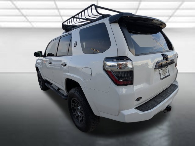 Used 2020 Toyota 4Runner Venture AWD/4WD image 2
