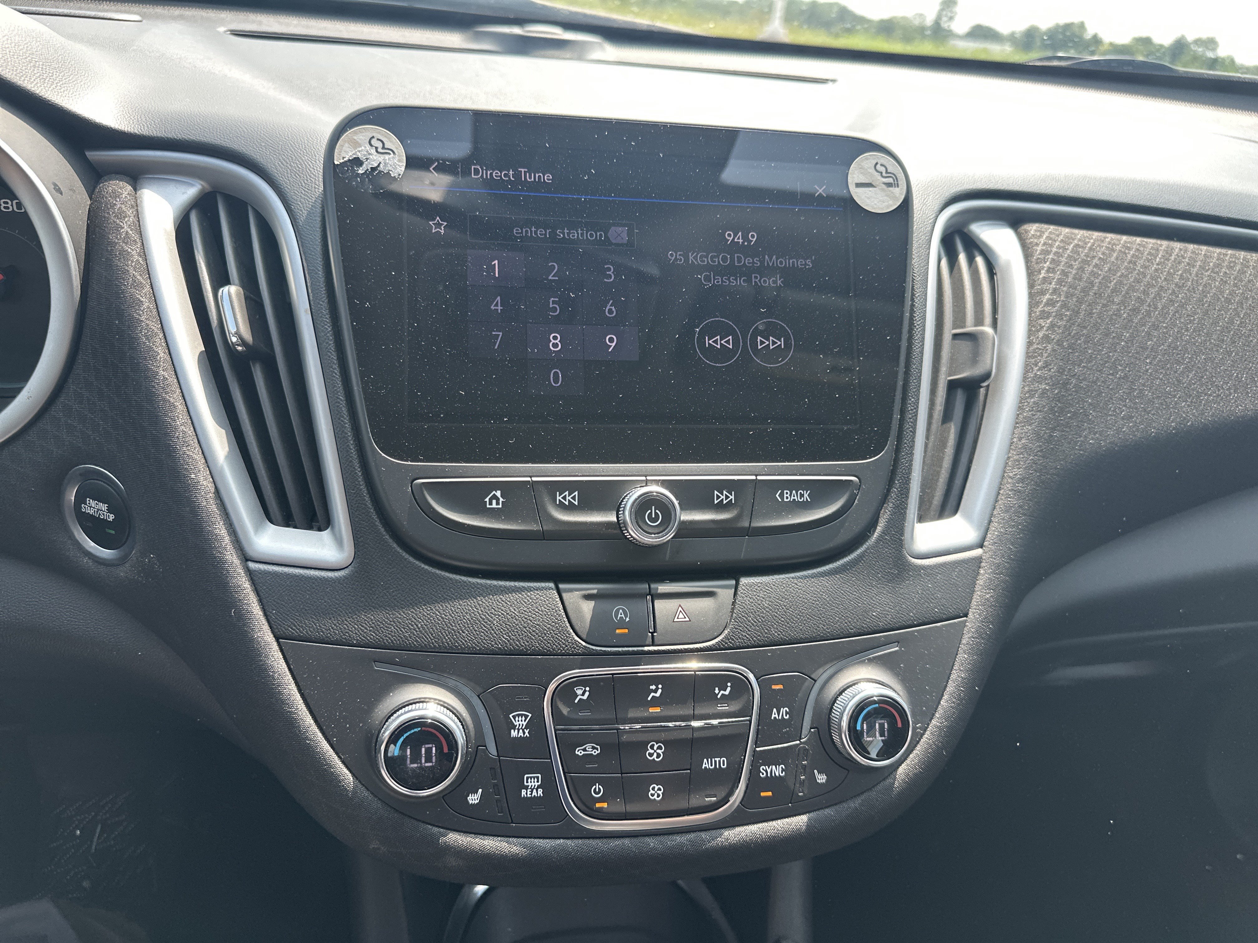 Used 2023 Chevrolet Malibu LT FWD image 16