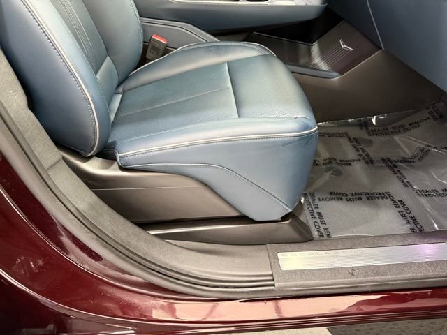 Used 2025 Cadillac Escalade IQ Luxury 2 w/ LPO, Premium Carpet Package image 23