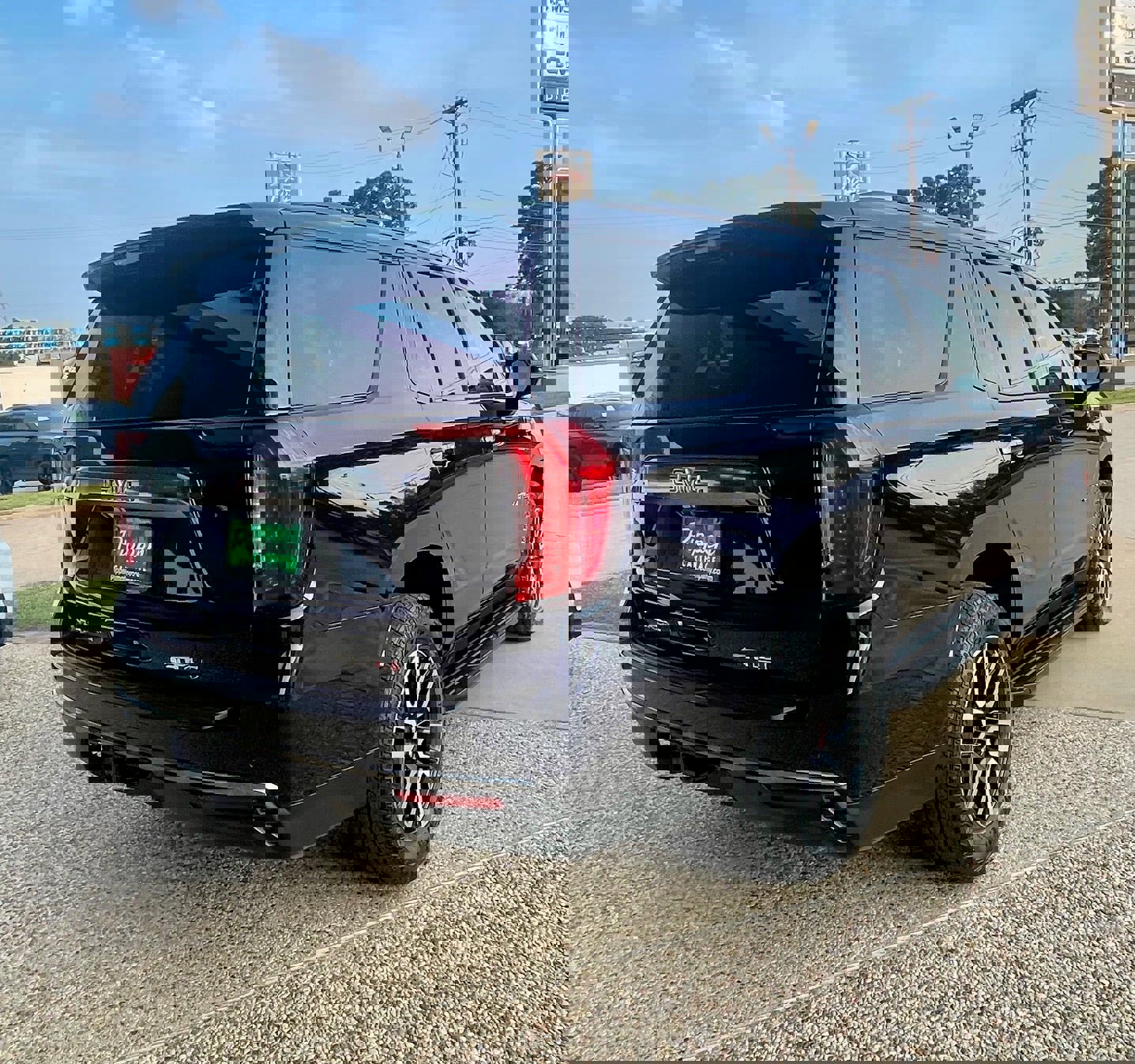 Used 2023 GMC Yukon AT4 w/ Max Trailering Package image 8