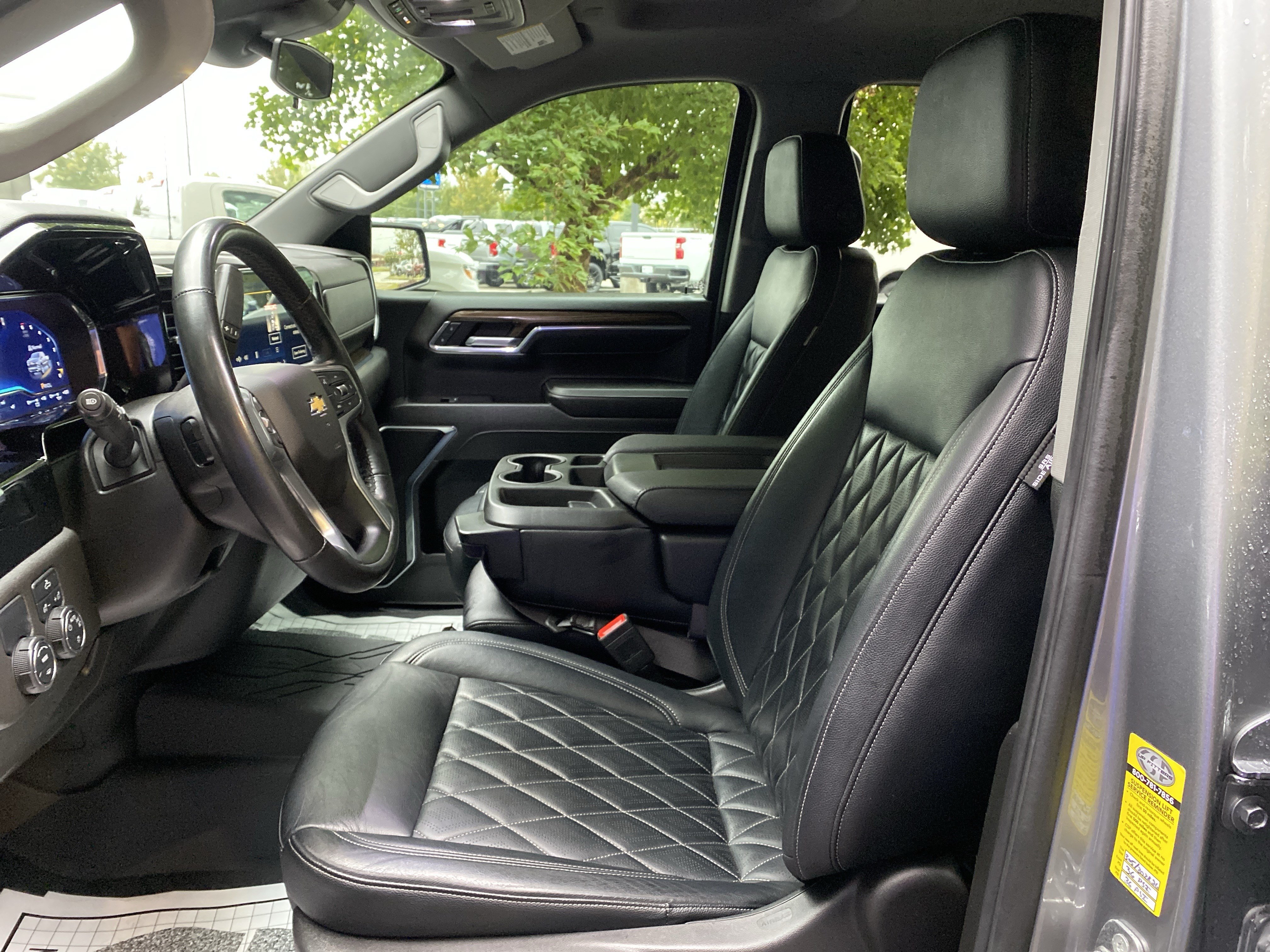 Used 2024 Chevrolet Silverado 1500 LT w/ Convenience Package II RWD image 16
