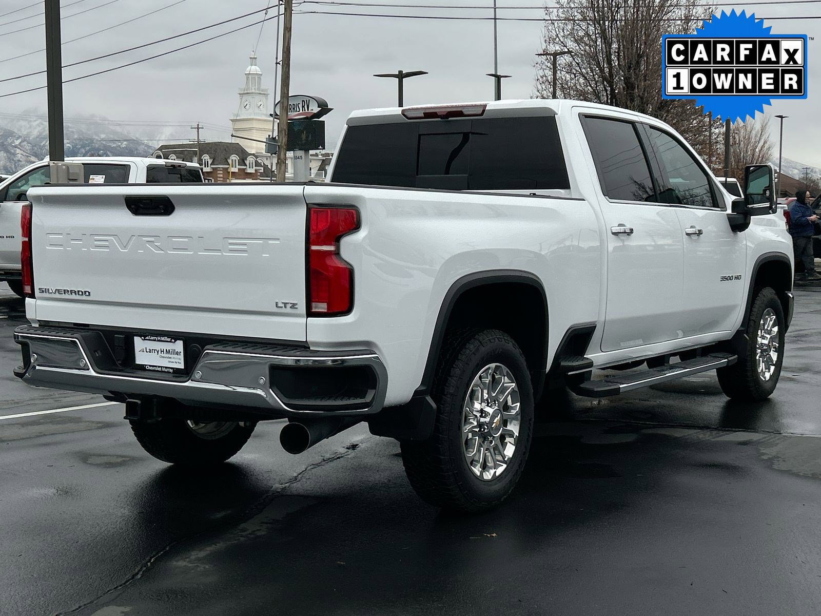 Used 2025 Chevrolet Silverado 3500 LTZ w/ LTZ Plus Package image 6
