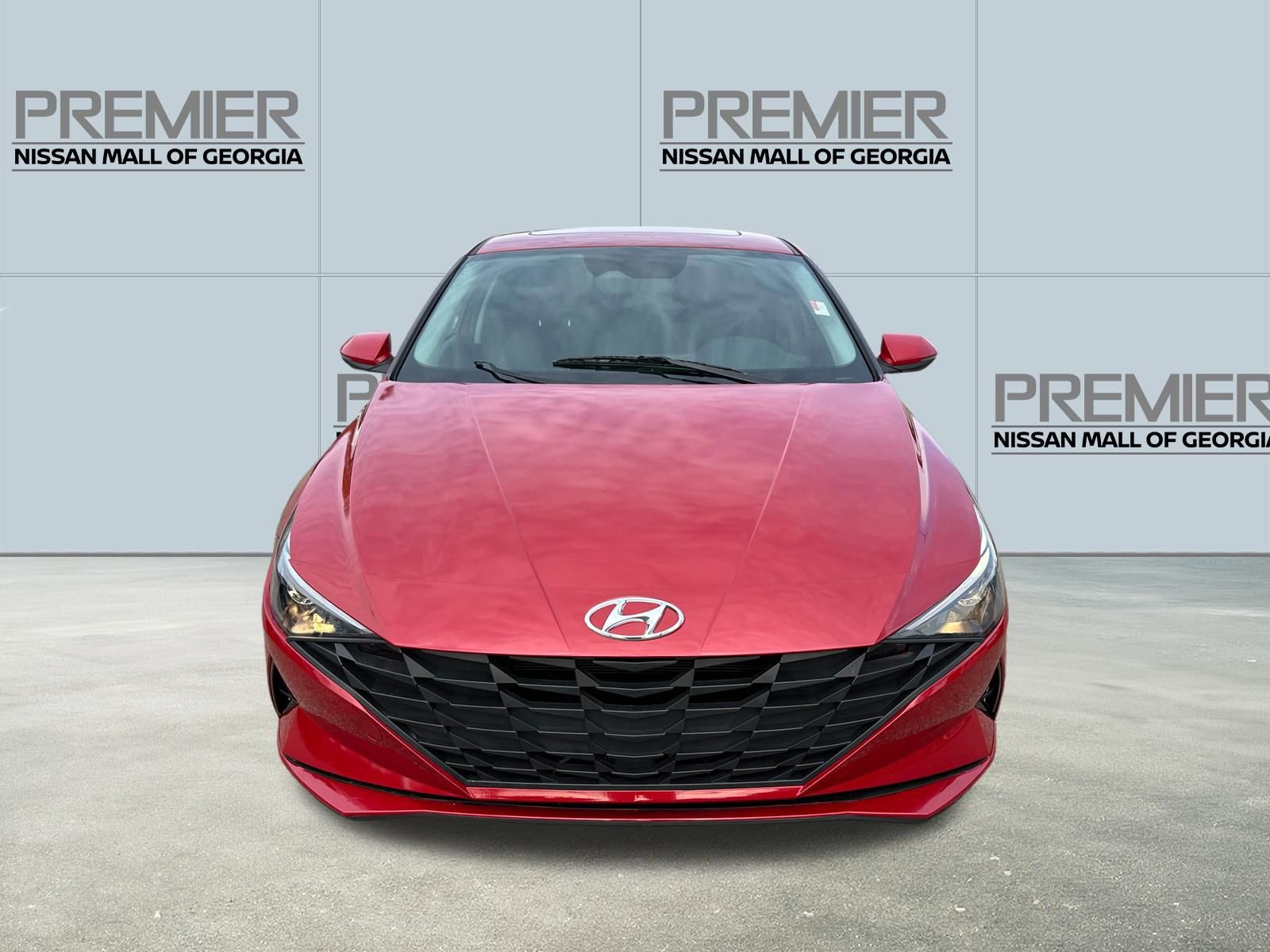 Used 2021 Hyundai Elantra SEL w/ Convenience + Premium Package image 2