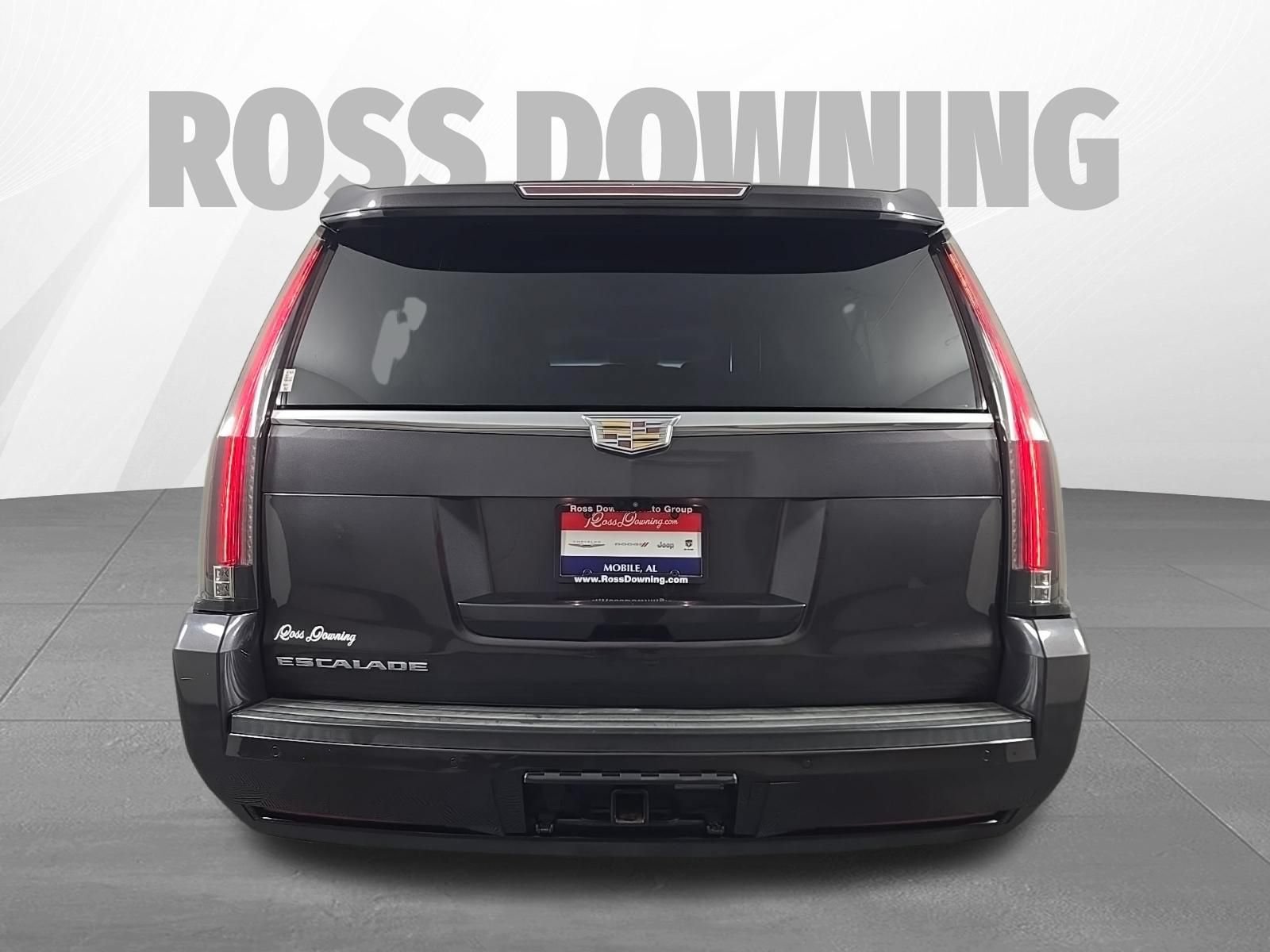 Used 2017 Cadillac Escalade ESV Premium Luxury AWD/4WD image 5