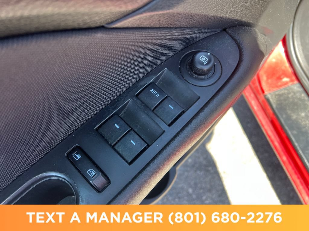 Used 2010 Ford Fusion SE FWD image 15