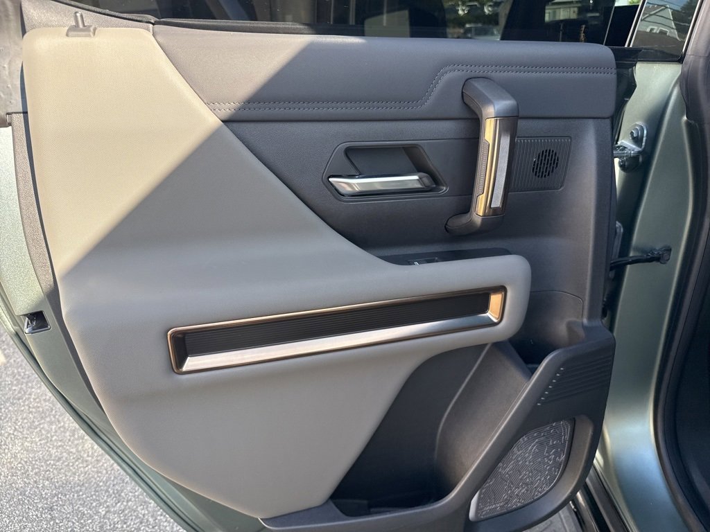 Used 2024 GMC Hummer EV 3X image 23