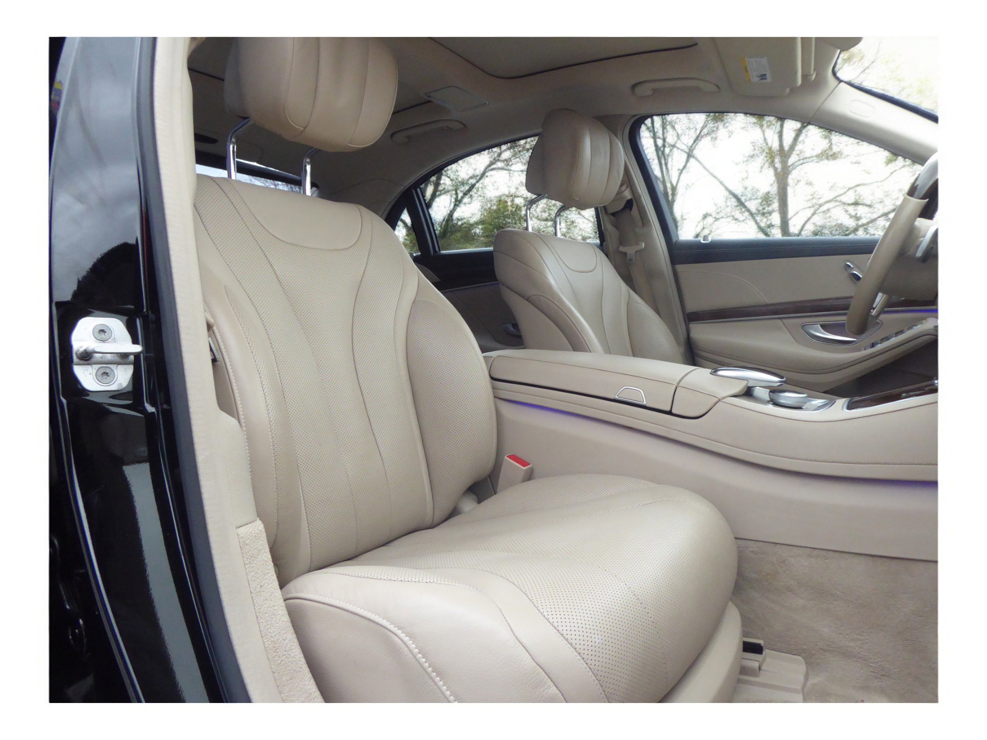 Used 2016 Mercedes-Benz S 550 4MATIC Sedan w/ Premium Package image 17