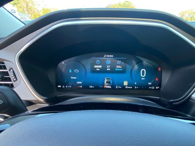 New 2025 Ford Escape SE w/ PHEV Premium Package FWD image 12