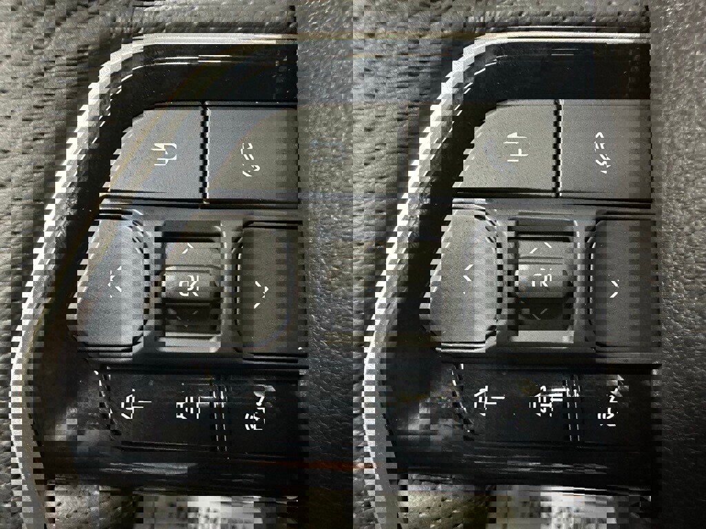 Used 2025 Toyota Tundra Platinum image 20