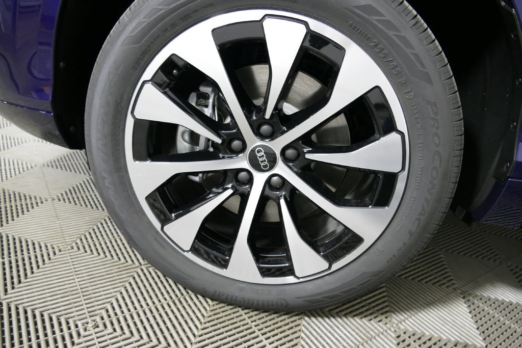 New 2026 Audi Q3 quattro 2.0T AWD/4WD image 9